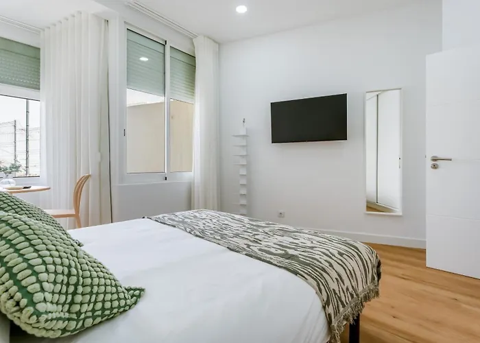 Apartamento Modern Retreat 1 In By Lovelystay