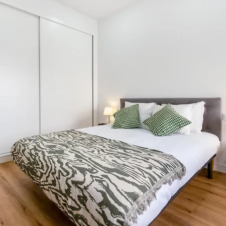 公寓 Modern Retreat 1 In By Lovelystay