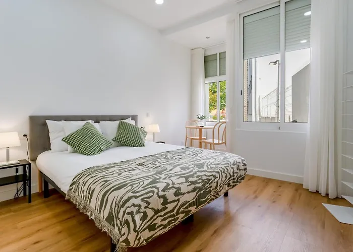 Modern Retreat 1 In By Lovelystay